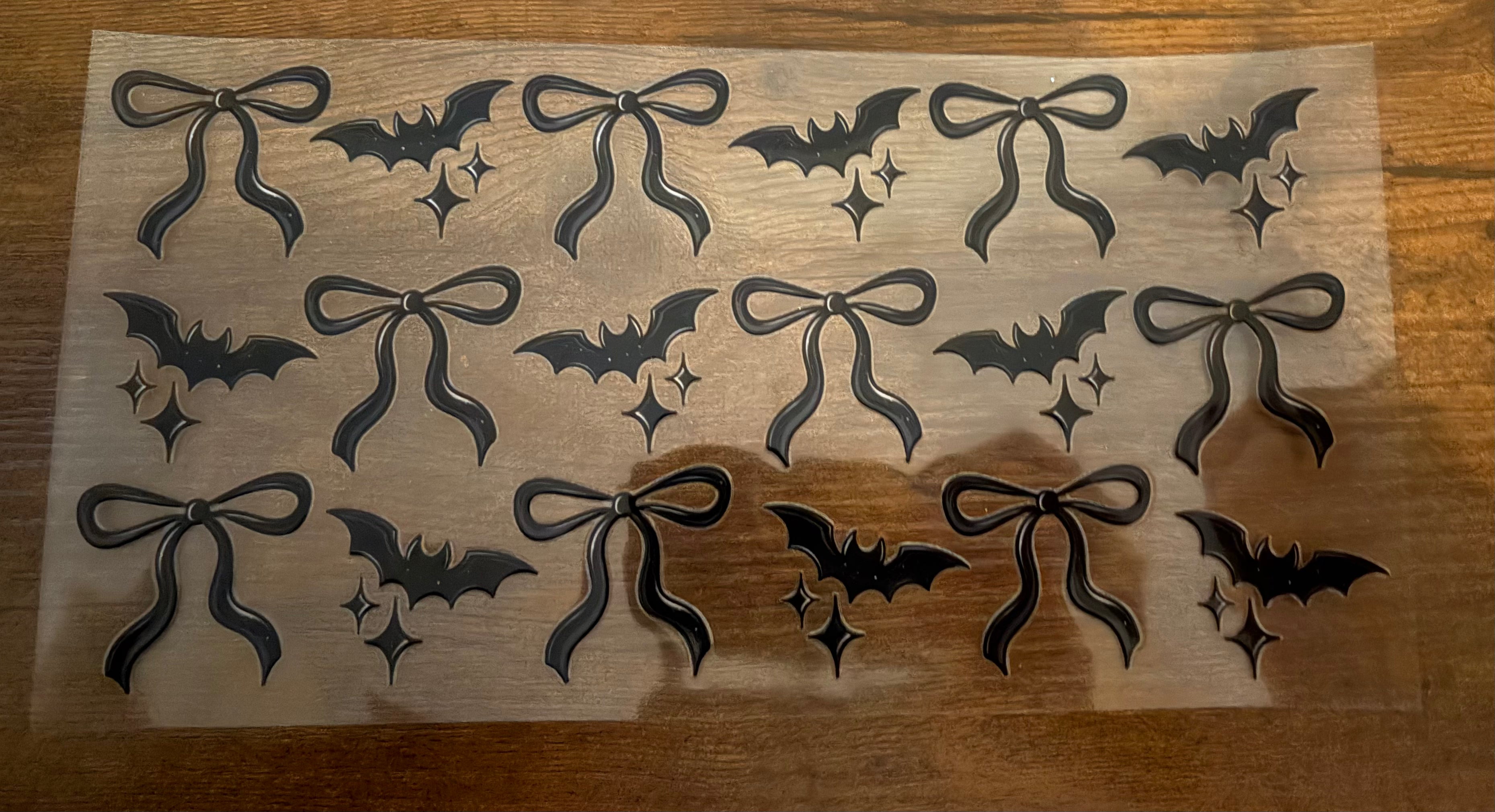 Bats and Bows 16oz Wrap